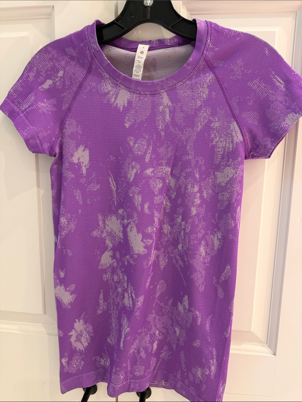 lululemon athletica Lavender-Purple Short Sleeve Printed Tee